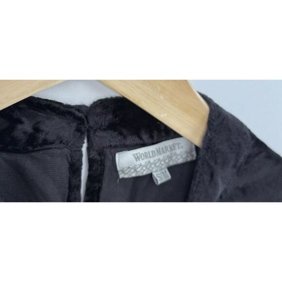World Market Women’s Black Embroidered‎ Velour Sleeveless Blouse Size S/M Boho - Picture 8 of 12